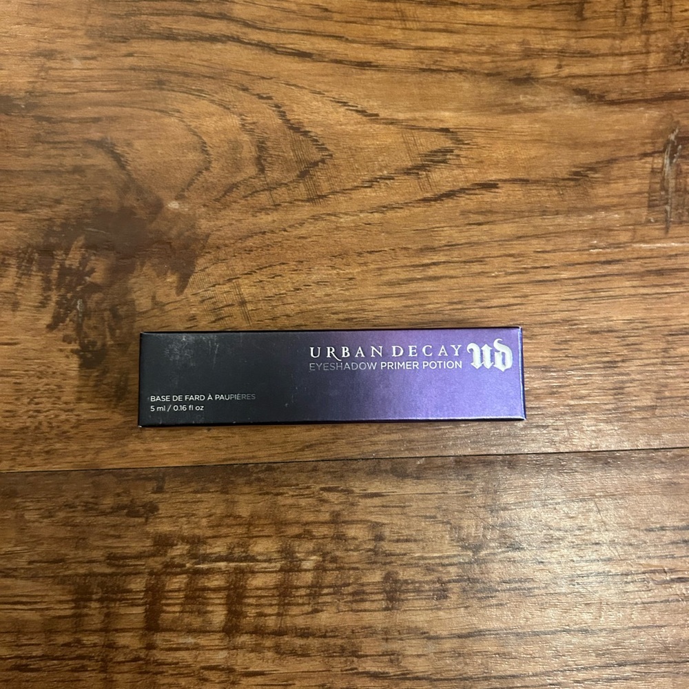 Brand new Urban Decay eyeshadow primer potion original